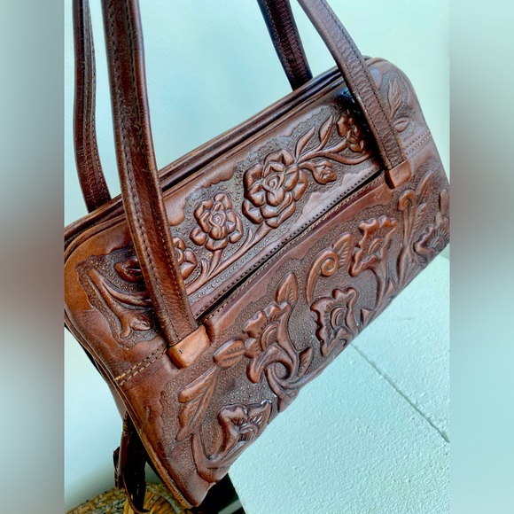 VINTAGE Boho 60-70’s hippy, embossed rose, rich brown leather S-M handbag - Picture 10 of 16